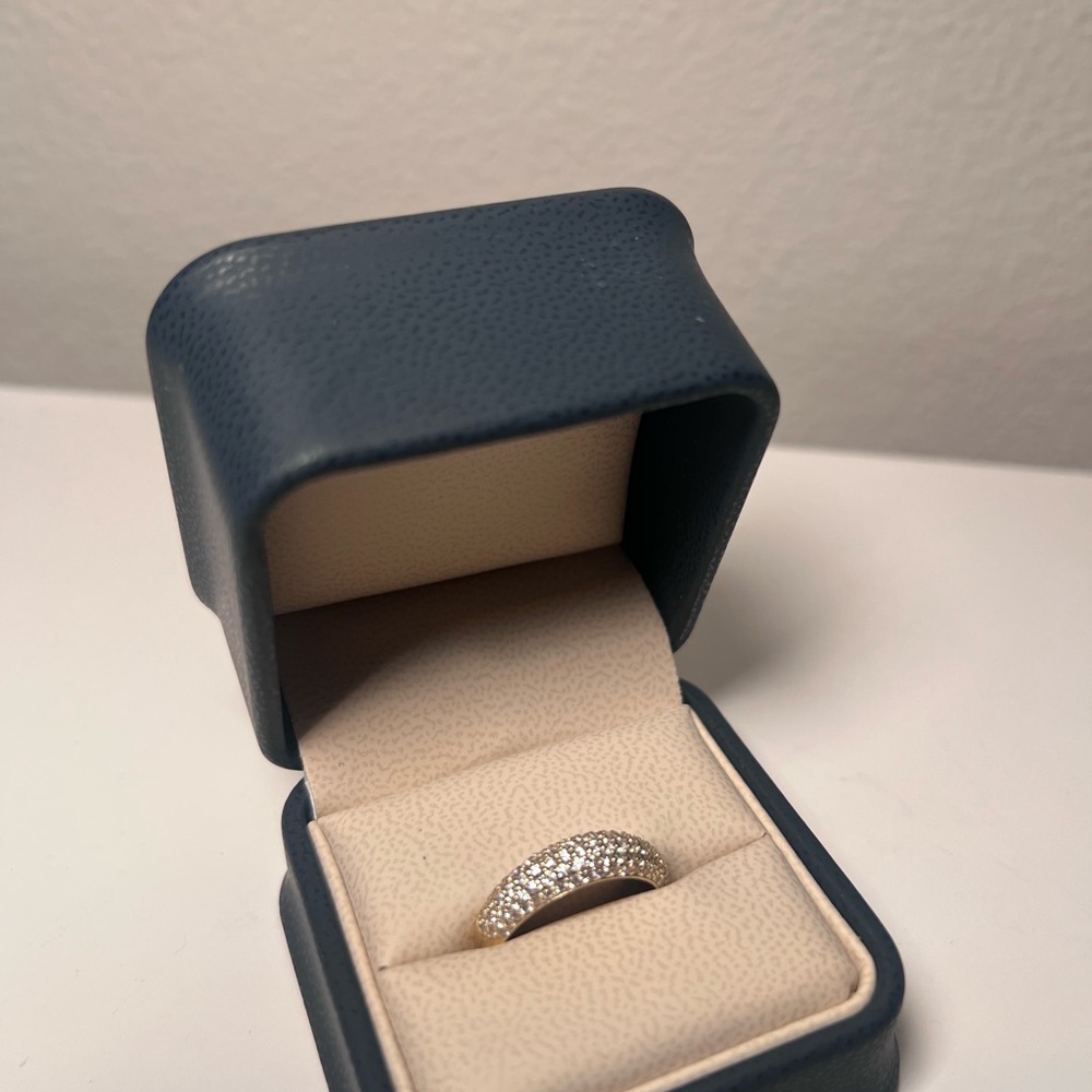 Authentic Kinn Studio (Lab Diamond) Ring - image 1